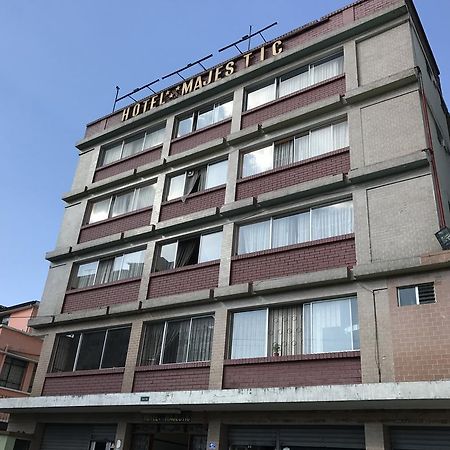 קיטו Hotel Majestic מראה חיצוני תמונה