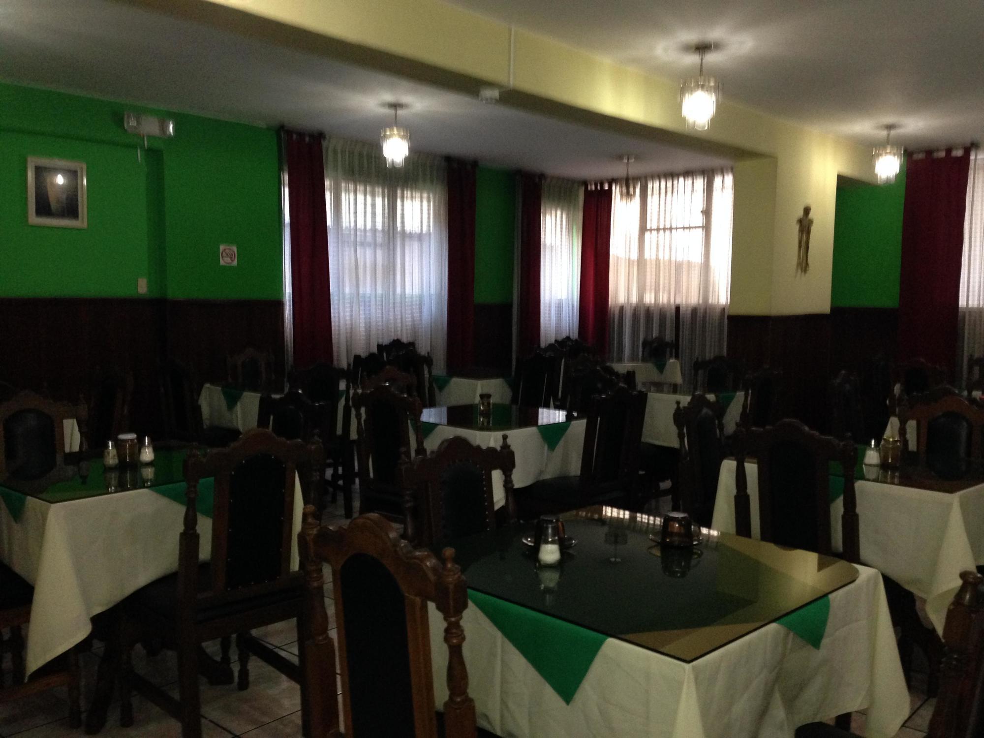 קיטו Hotel Majestic מראה חיצוני תמונה