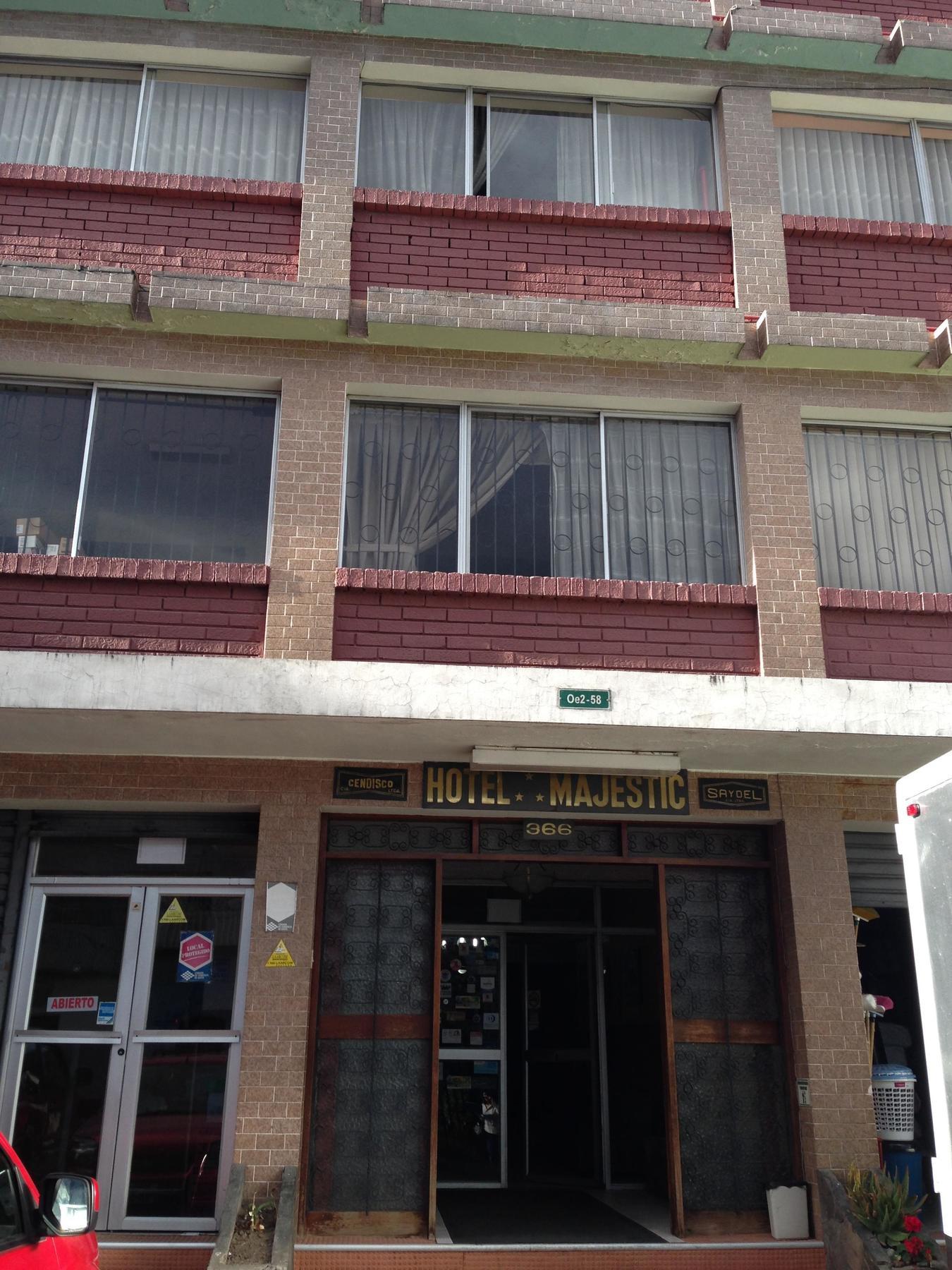 קיטו Hotel Majestic מראה חיצוני תמונה