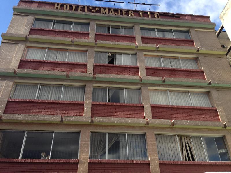 קיטו Hotel Majestic מראה חיצוני תמונה