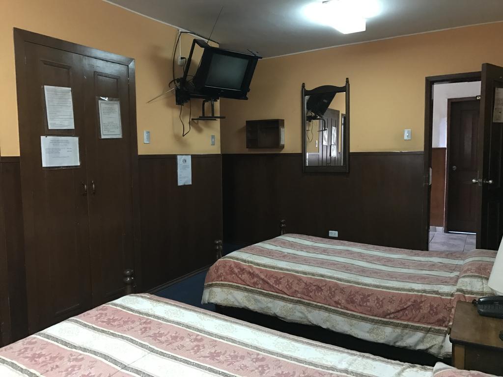 קיטו Hotel Majestic מראה חיצוני תמונה